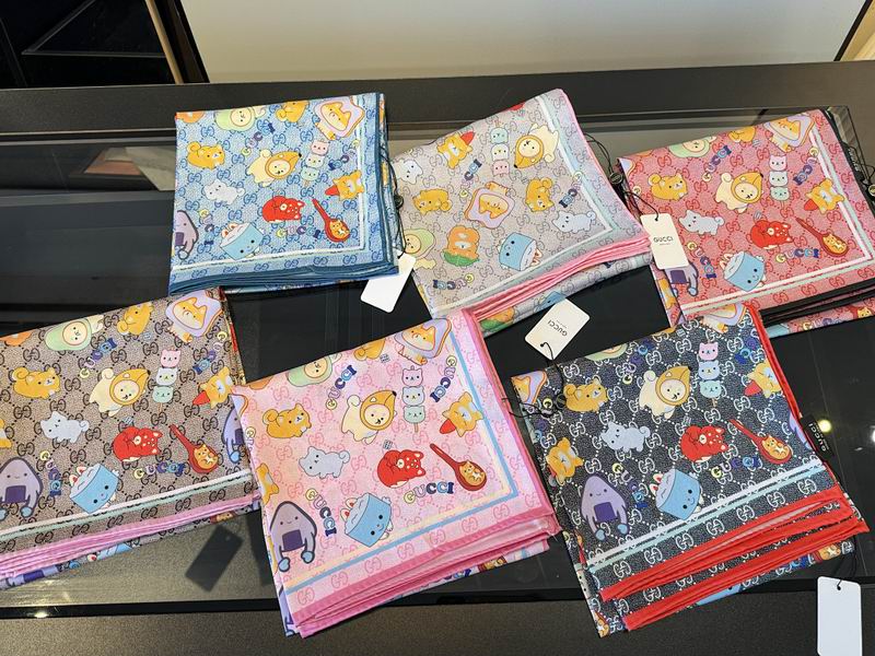Gucci silk scarf hm